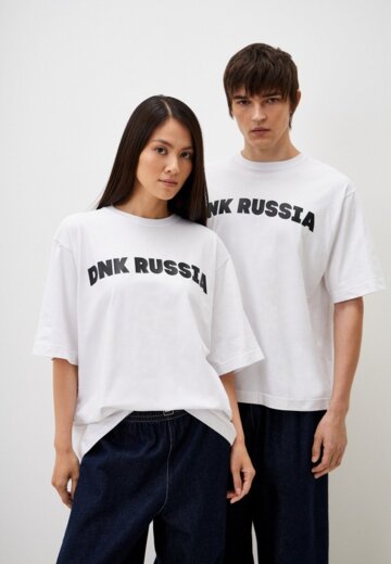 Футболка DNK