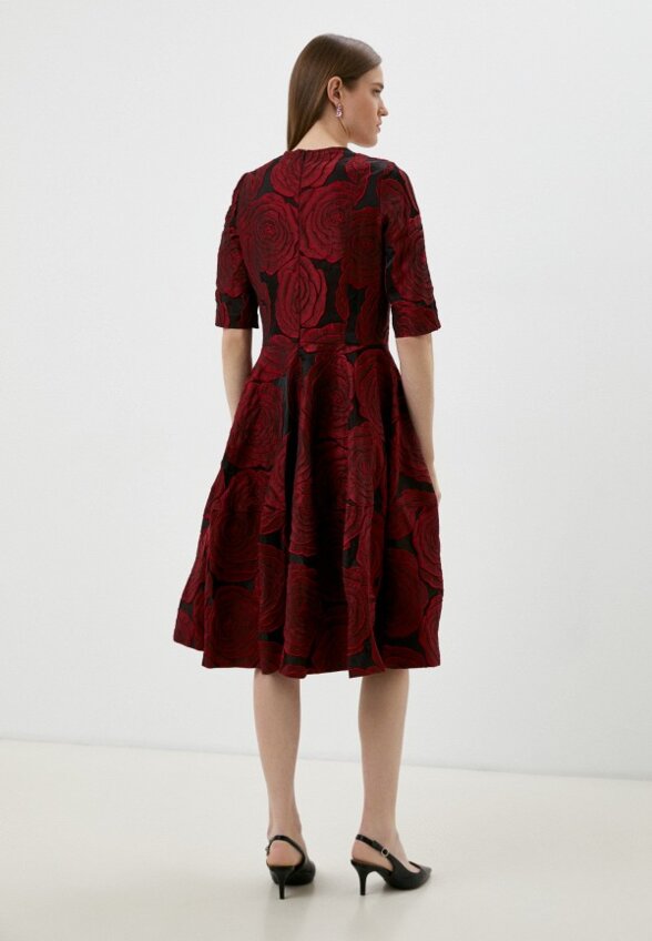 Платье MadaM T