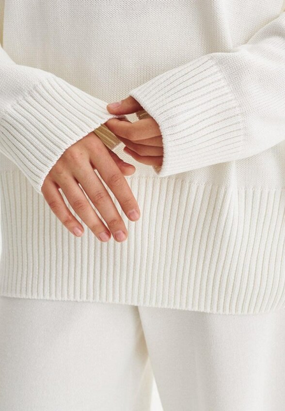 Джемпер Figura