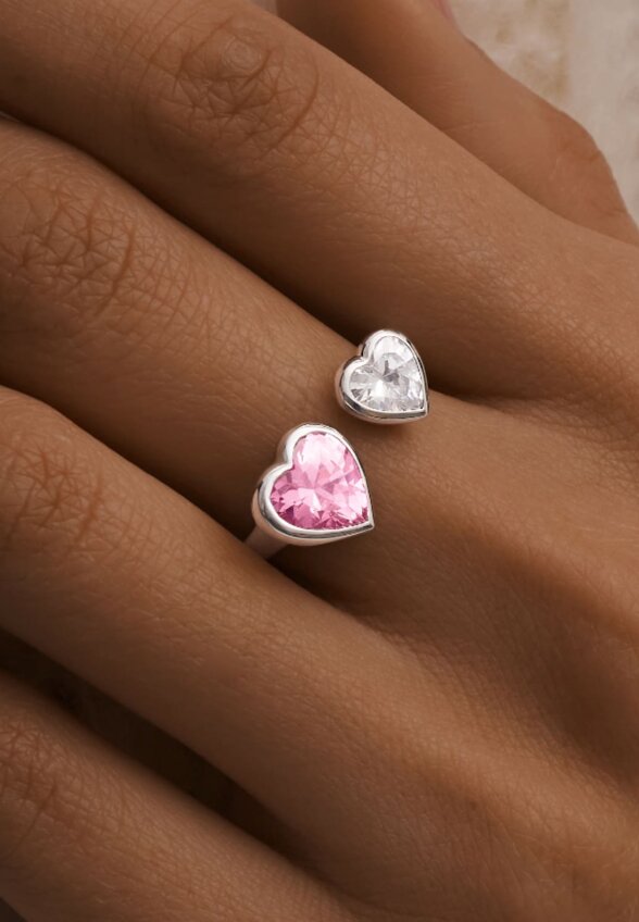 Серебряное разомкнутое кольцо ЛЮБОВЬ с двумя сердцами MIE