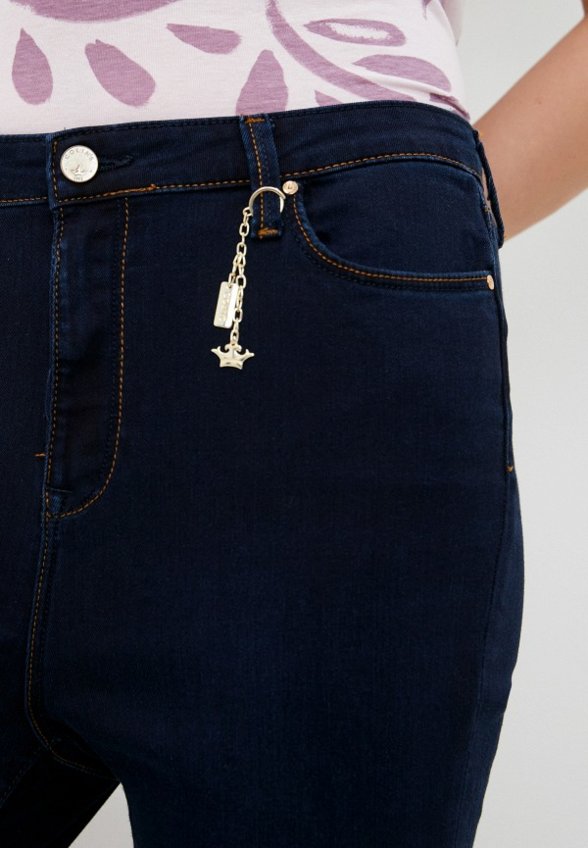 Джинсы Colin's