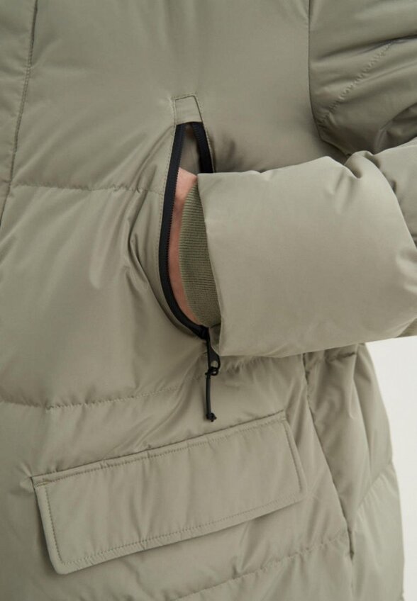 Пуховик Finn Flare