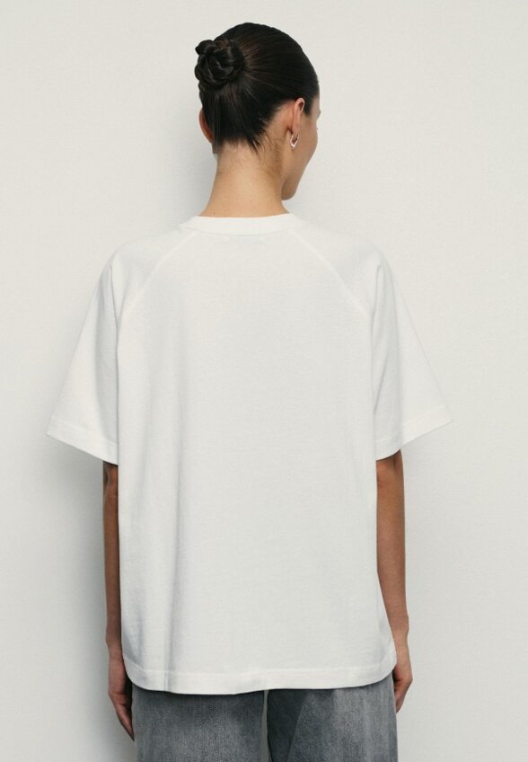 Футболка Zarina