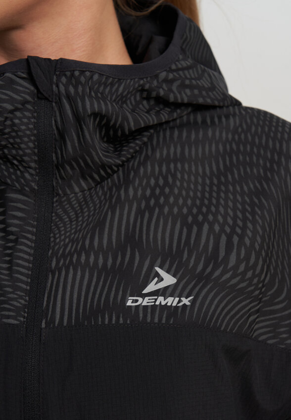 Ветровка непромокаемая женская Demix, Черный