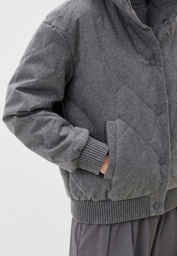 Бомбер Снежная Королева