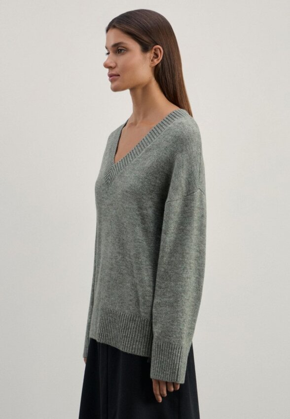 Пуловер Zarina