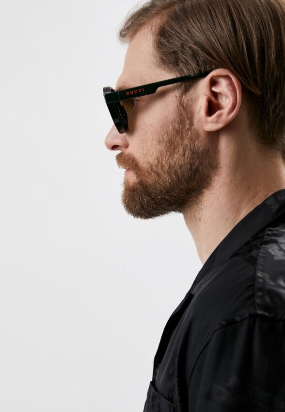 Очки солнцезащитные и цепочка Gucci