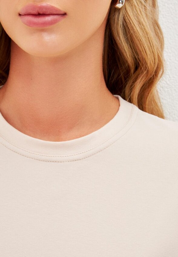 Футболка Gabriel and Ester London