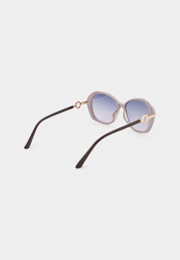 Очки солнцезащитные Vitacci