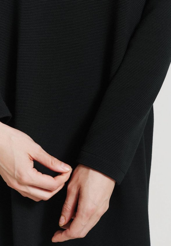 Платье Daisyknit