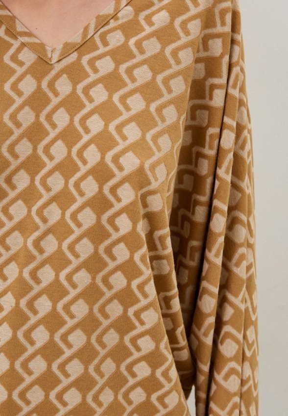 Лонгслив MadaM T