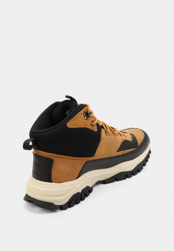 Кроссовки Escan