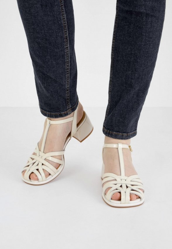 Босоножки Berkonty