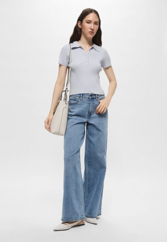 Джинсы DKNY
