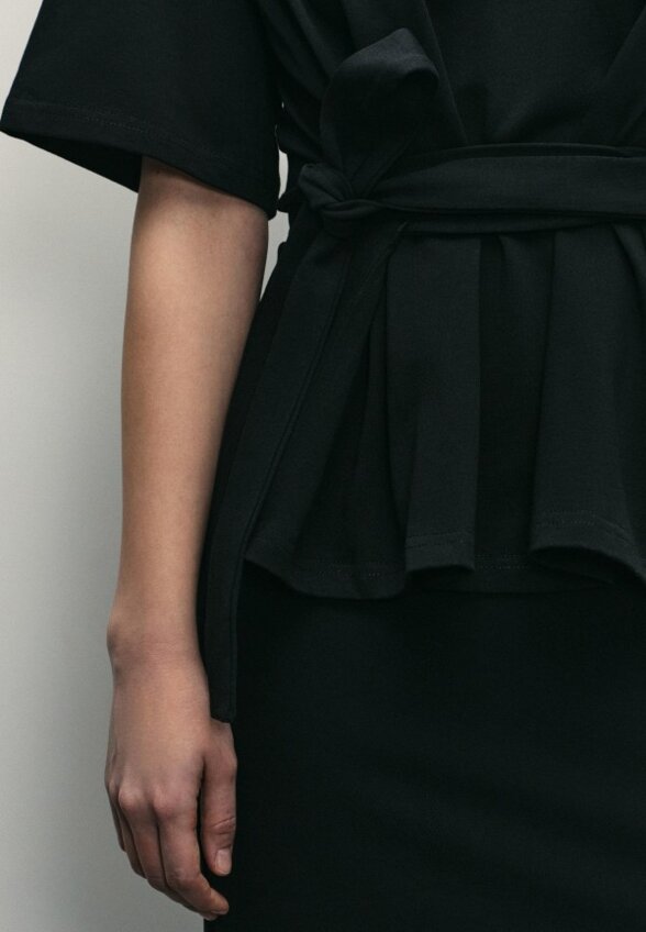 Футболка Zarina