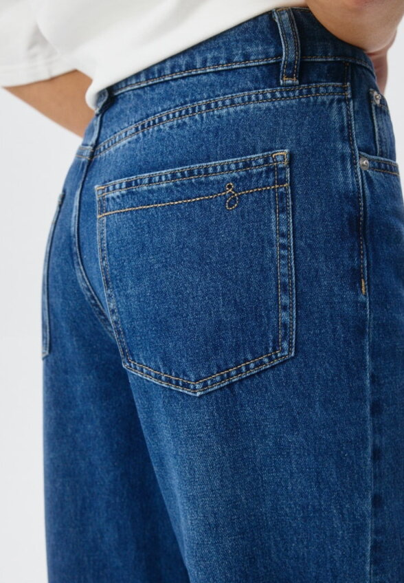 Джинсы Straight Fit