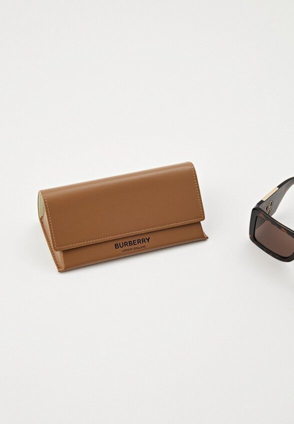 Очки солнцезащитные Burberry