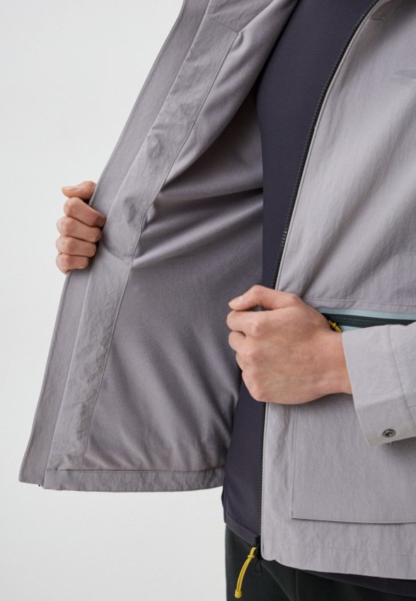 Ветровка Anta