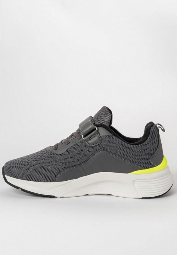 Кроссовки Tikkago