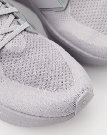 Кроссовки adidas мужчинам