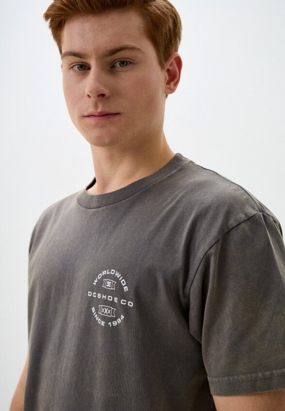 Футболка DC Shoes