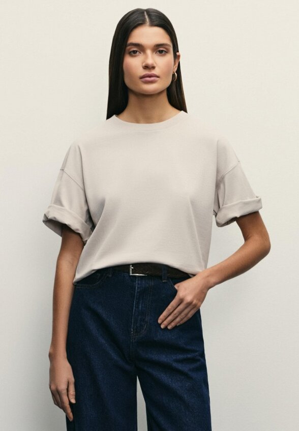 Футболка Zarina