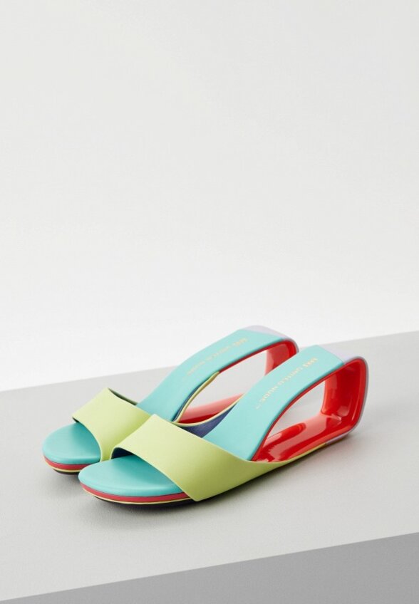 Сабо United Nude
