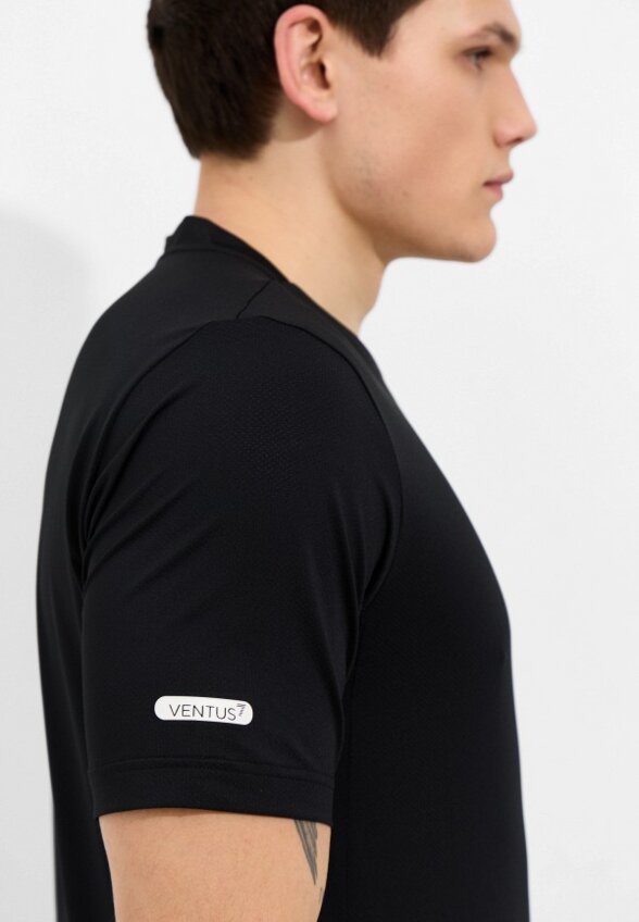 Футболка спортивная EA7