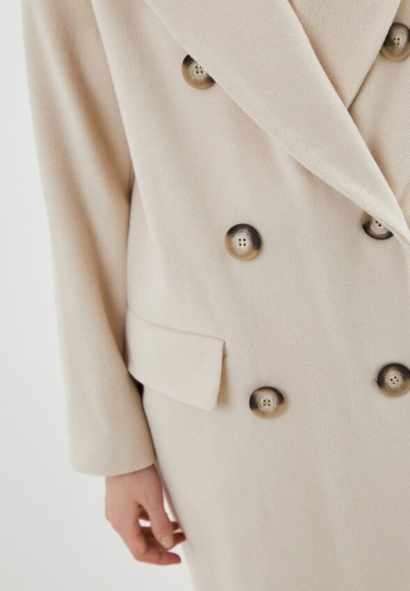 Пальто двубортное Belucci