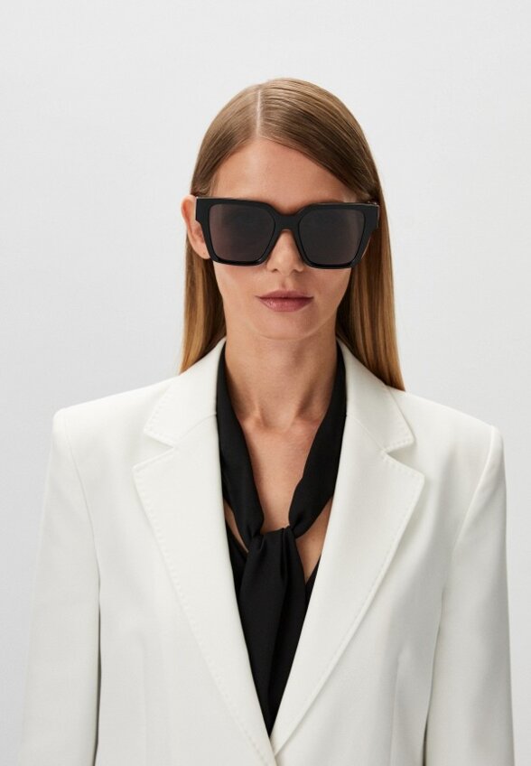 Очки солнцезащитные Trussardi