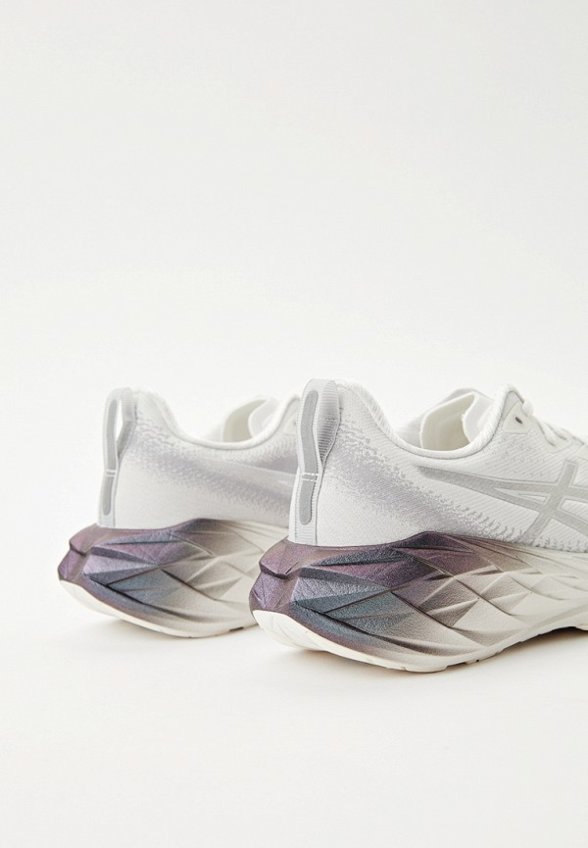 Кроссовки ASICS