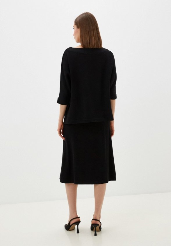 Костюм Voluminous