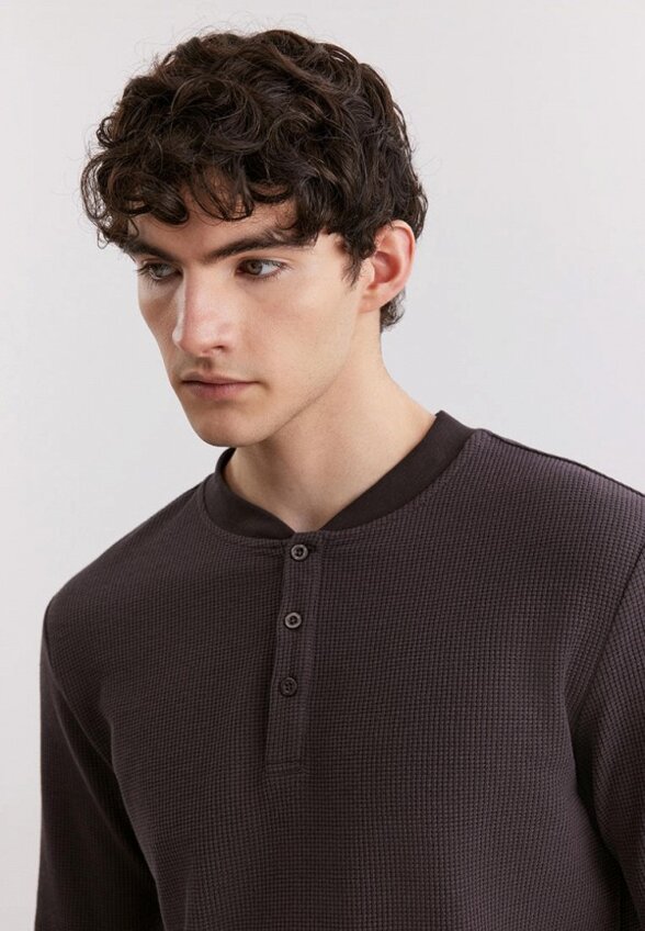 Лонгслив Baon