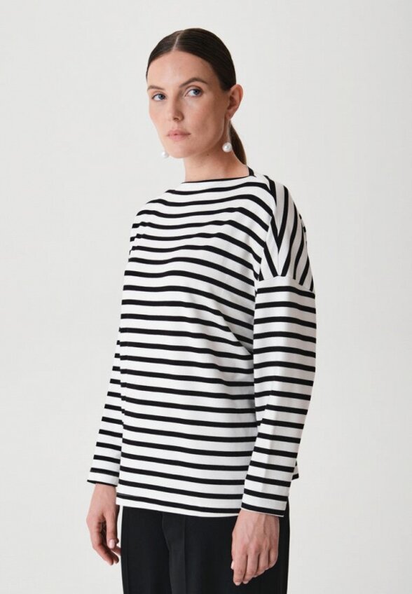 Лонгслив Antiga