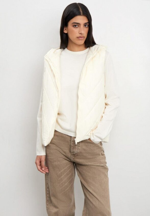 Жилет стеганый Emka