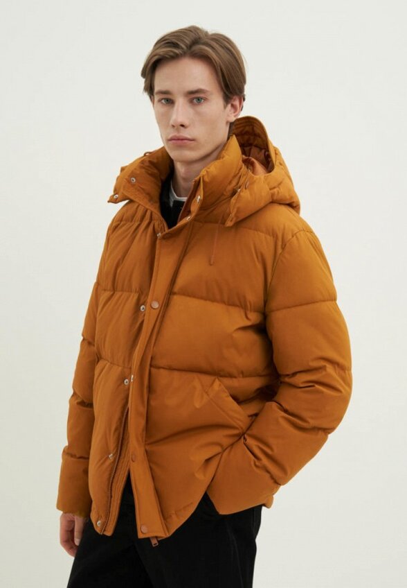 Пуховик Finn Flare