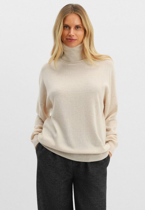 Водолазка Nominee