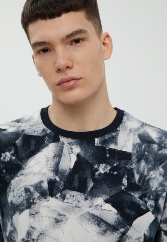 Футболка Finn Flare