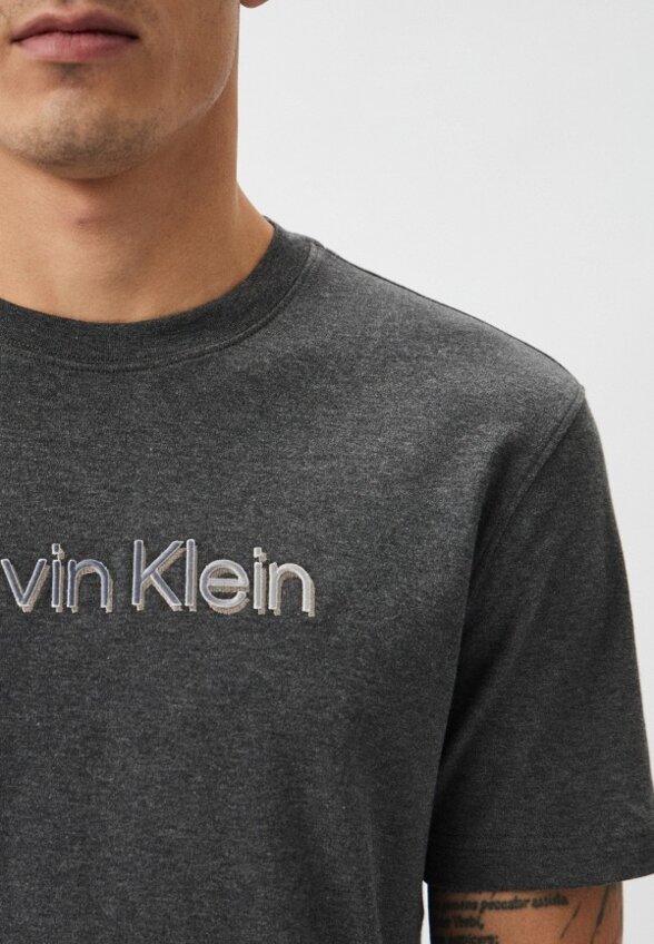 Футболка Calvin Klein