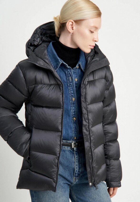 Пуховик Finn Flare