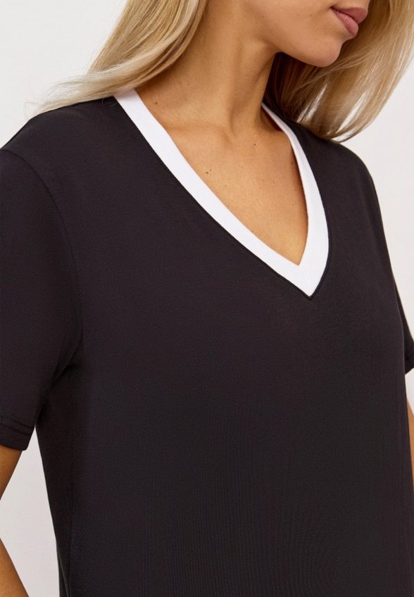 Футболка Modis