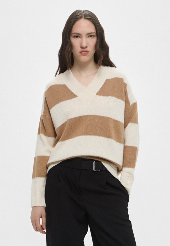 Пуловер Baldinini Trend