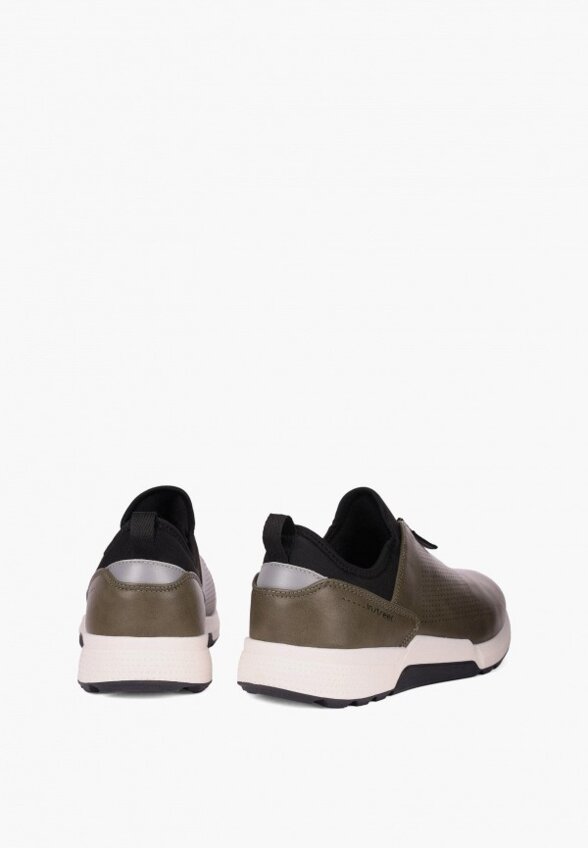 Кроссовки Instreet