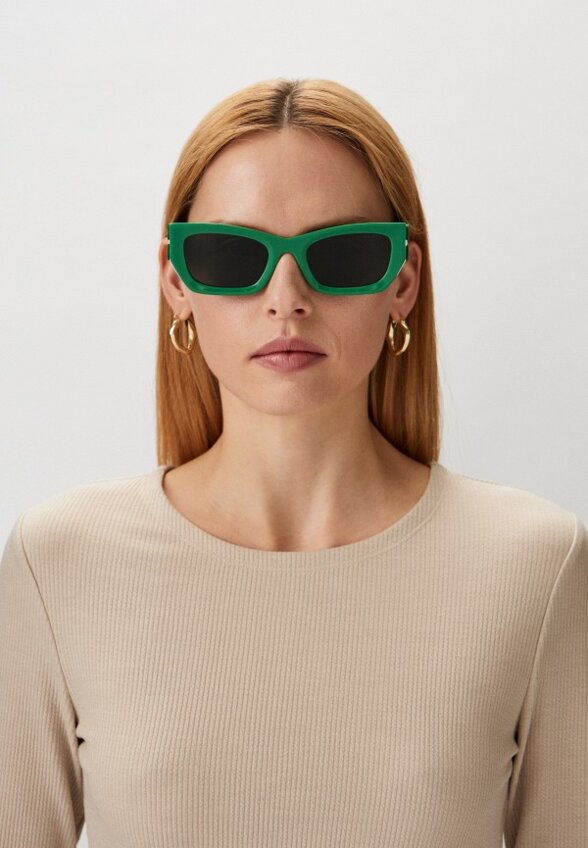 Очки солнцезащитные Miu Miu