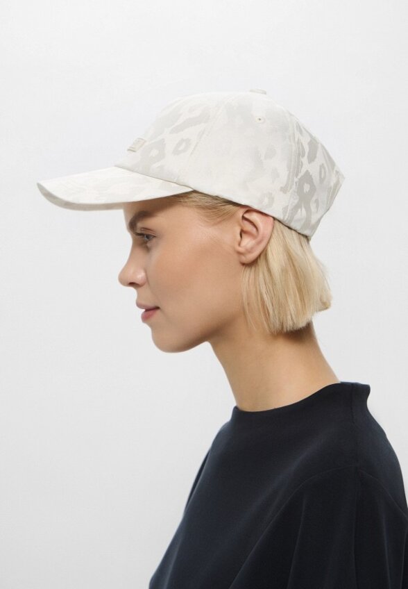 Бейсболка EA7