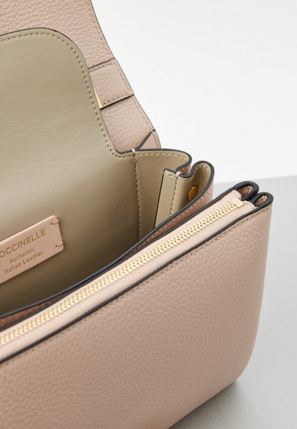 Сумка Coccinelle