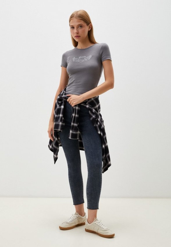 Джинсы Vitacci