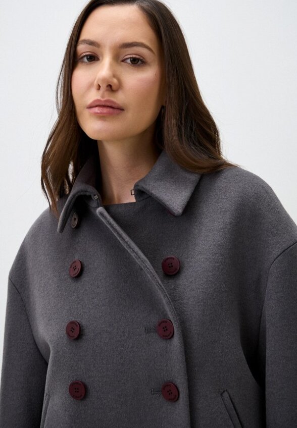 Пальто двубортное Pompa