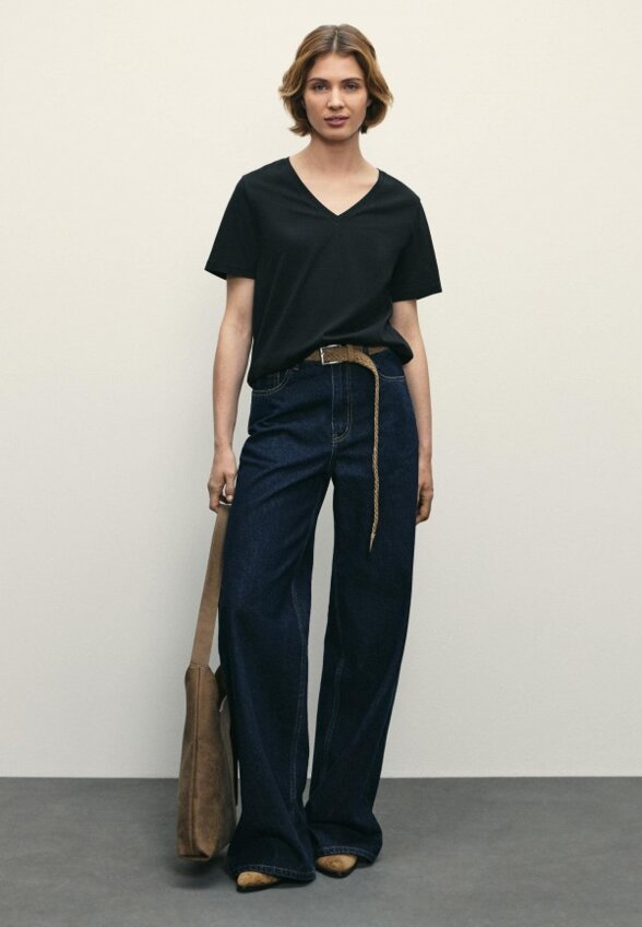 Футболка Zarina