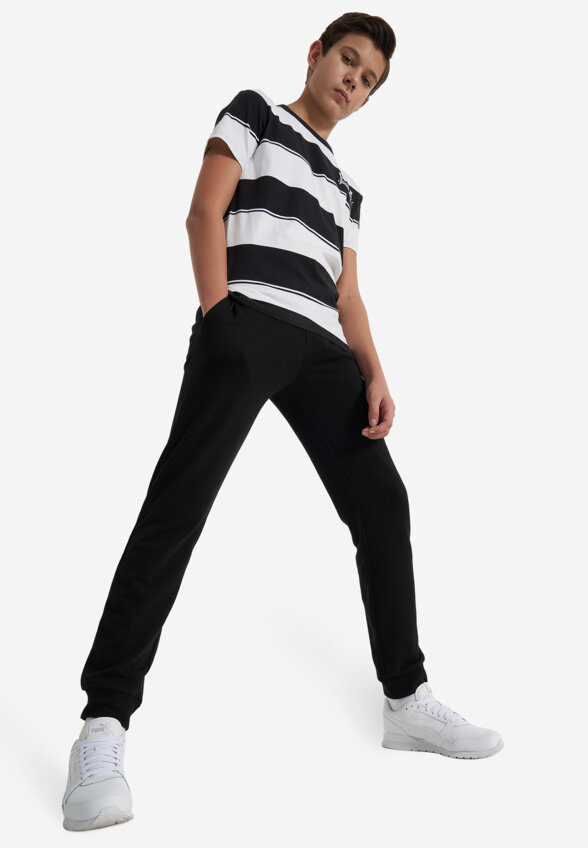 Футболка для мальчиков PUMA Classic Graphic, Черный